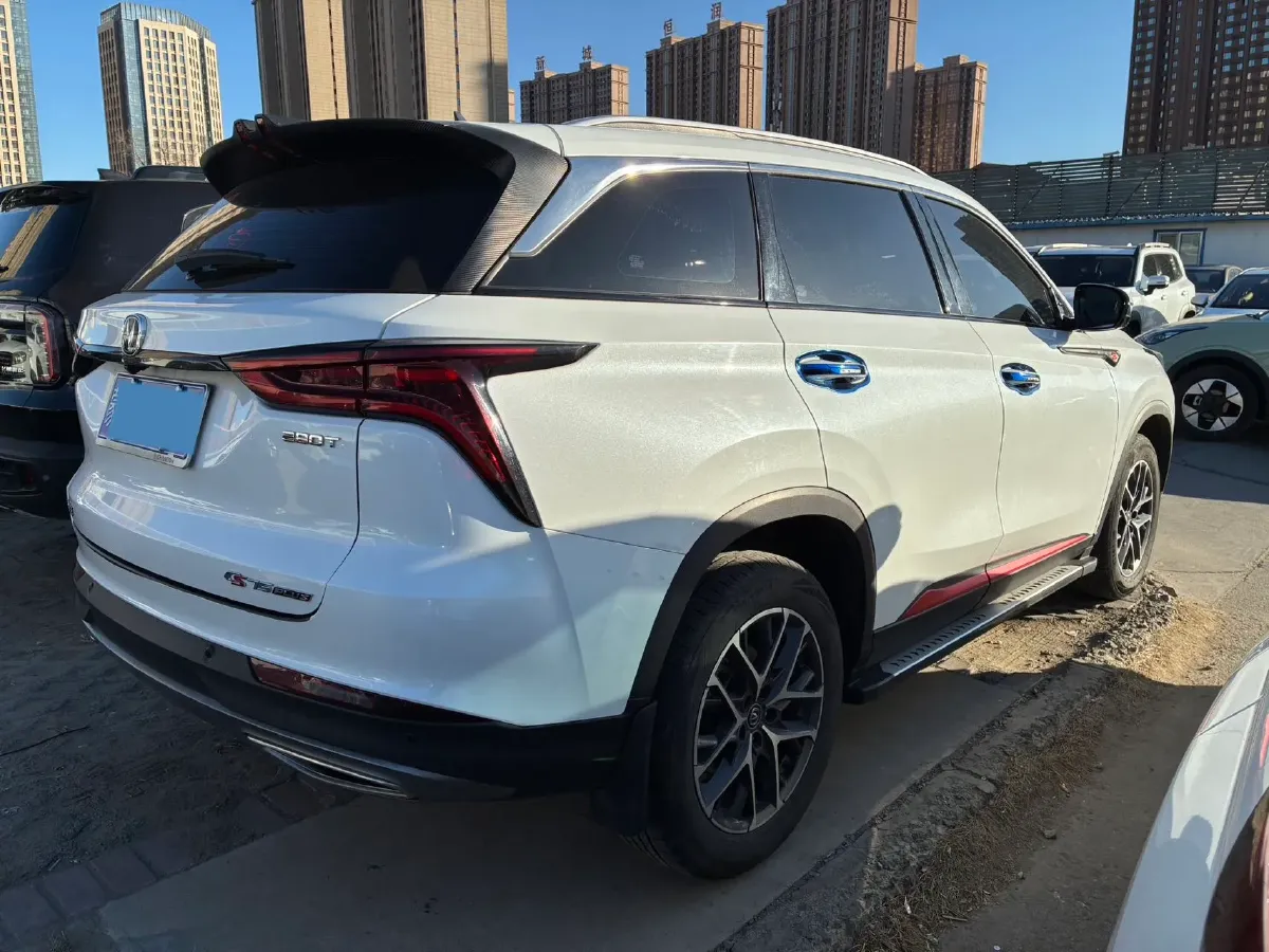 2022 ChangAn CS75 Plus 1.5T 178HP L4 6AT,autocango,china used car exporter,china ev exporter,chinese used car exporter,chinese used ev exporter