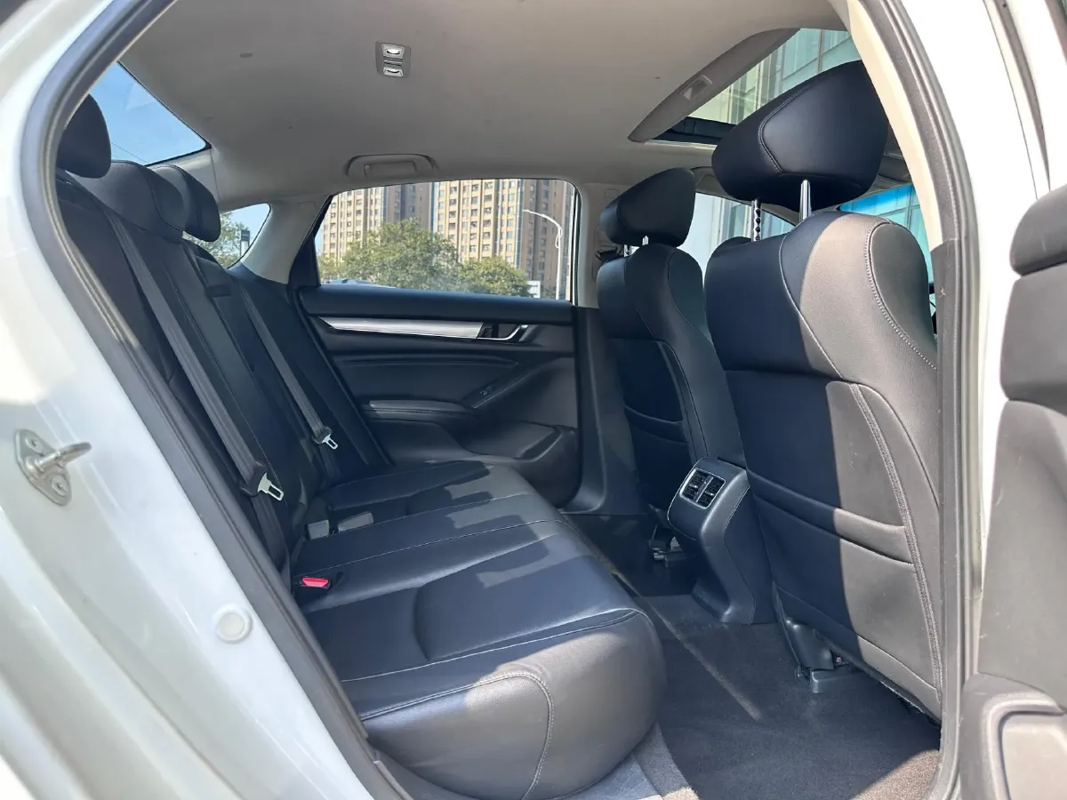 2021 Toyota Camry 2.0L 178HP L4 CVT,autocango,china used car exporter,china ev exporter,chinese used car exporter,chinese used ev exporter