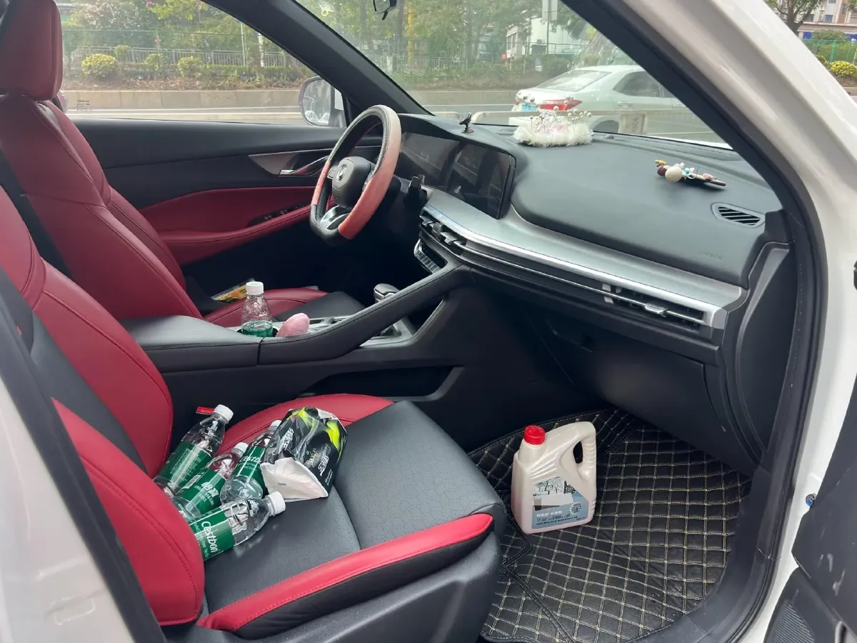 2021 ChangAn CS35 Plus 1.4T 160HP L4 7DCT,autocango,china used car exporter,china ev exporter,chinese used car exporter,chinese used ev exporter