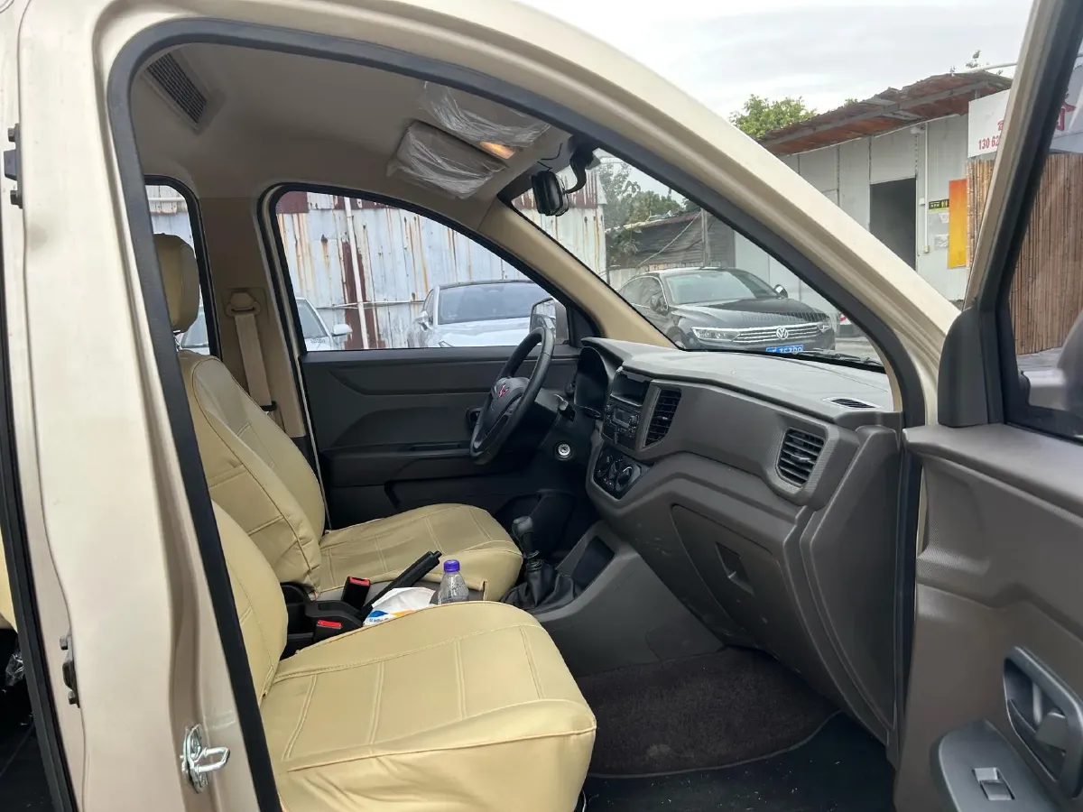 2022 JinBei Little Sea Lion X30 1.5L 102HP L4 5MT,autocango,china used car exporter,china ev exporter,chinese used car exporter,chinese used ev exporter