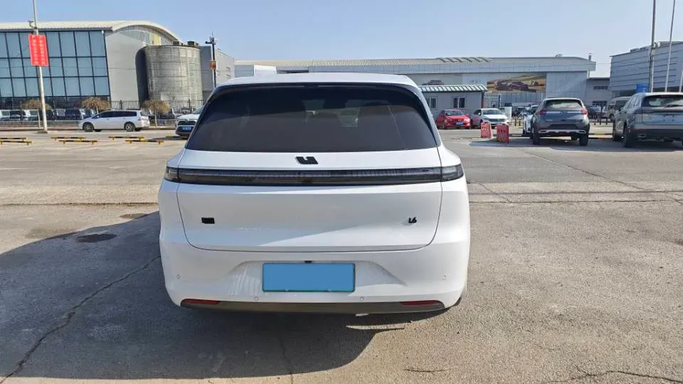 2024 Li L6 Range Extended 154HP L4 REEV 36.8KWH,autocango,china used car exporter,china ev exporter,chinese used car exporter,chinese used ev exporter