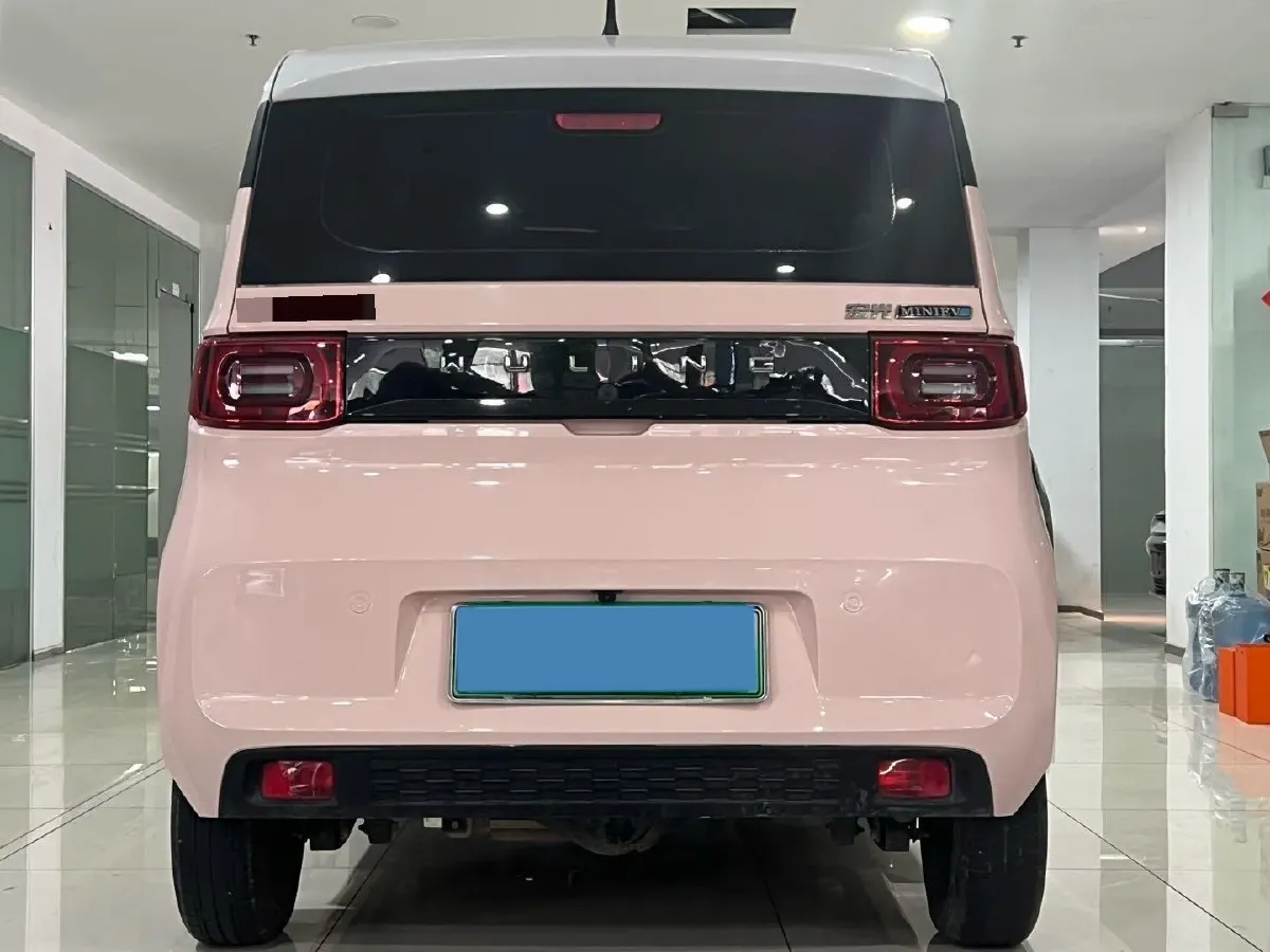 2021 WuLing HongGuang MINI EV BEV 13.8KWH,autocango,china used car exporter,china ev exporter,chinese used car exporter,chinese used ev exporter
