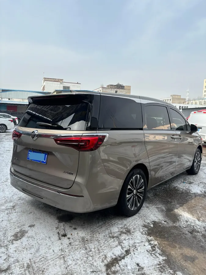 2022 Buick GL8 2.0T 237HP L4 9AT,autocango,china used car exporter,china ev exporter,chinese used car exporter,chinese used ev exporter