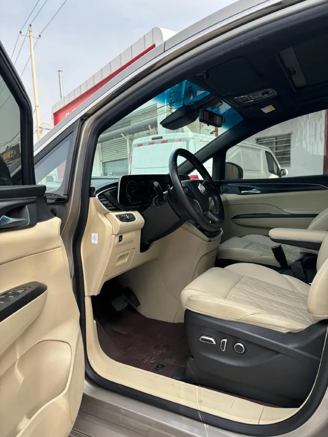 2022 Buick GL8 2.0T 237HP L4 9AT,autocango,china used car exporter,china ev exporter,chinese used car exporter,chinese used ev exporter