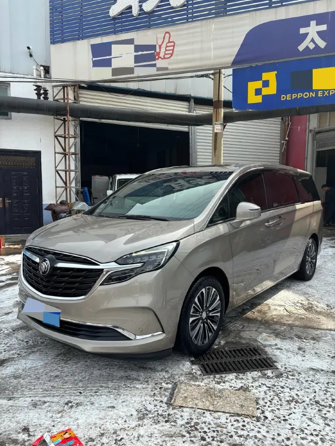 2022 Buick GL8 2.0T 237HP L4 9AT,autocango,china used car exporter,china ev exporter,chinese used car exporter,chinese used ev exporter