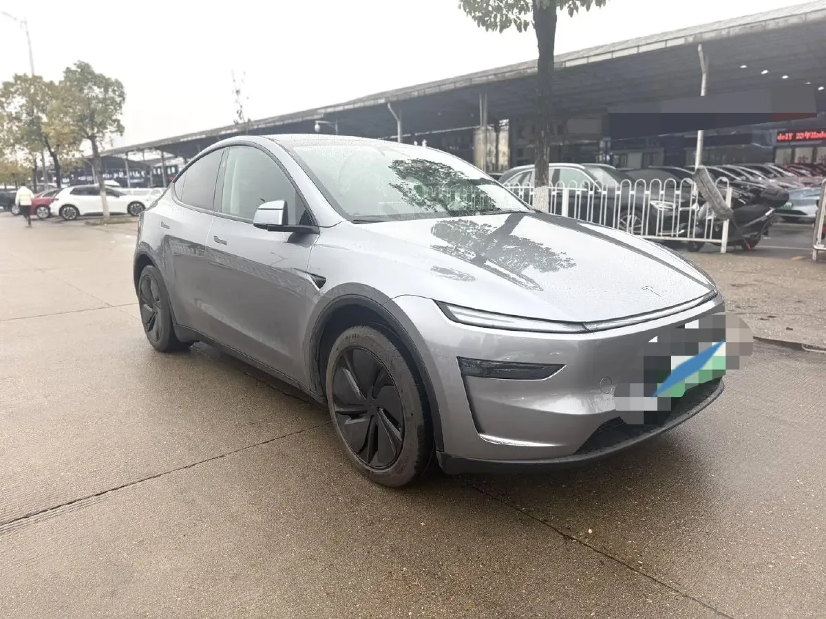 2025 Tesla Model Y BEV 62.5KWH,autocango,china used car exporter,china ev exporter,chinese used car exporter,chinese used ev exporter