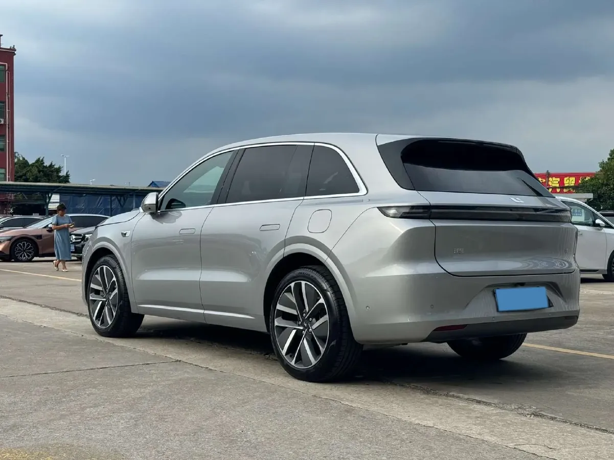 2024 Li L6 Range Extended 154HP L4 REEV 36.8KWH,autocango,china used car exporter,china ev exporter,chinese used car exporter,chinese used ev exporter