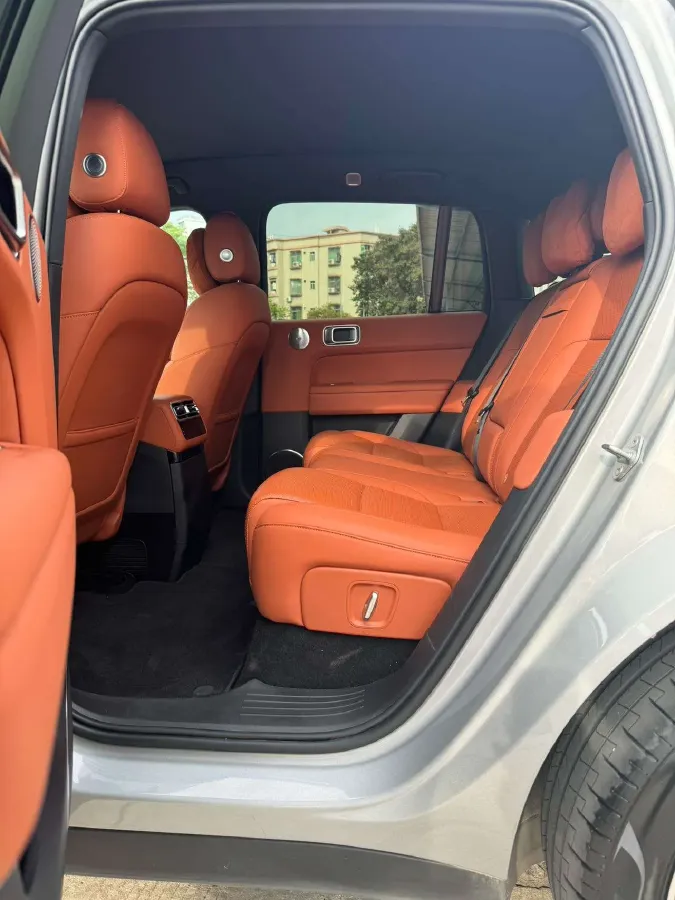 2024 Li L6 Range Extended 154HP L4 REEV 36.8KWH,autocango,china used car exporter,china ev exporter,chinese used car exporter,chinese used ev exporter