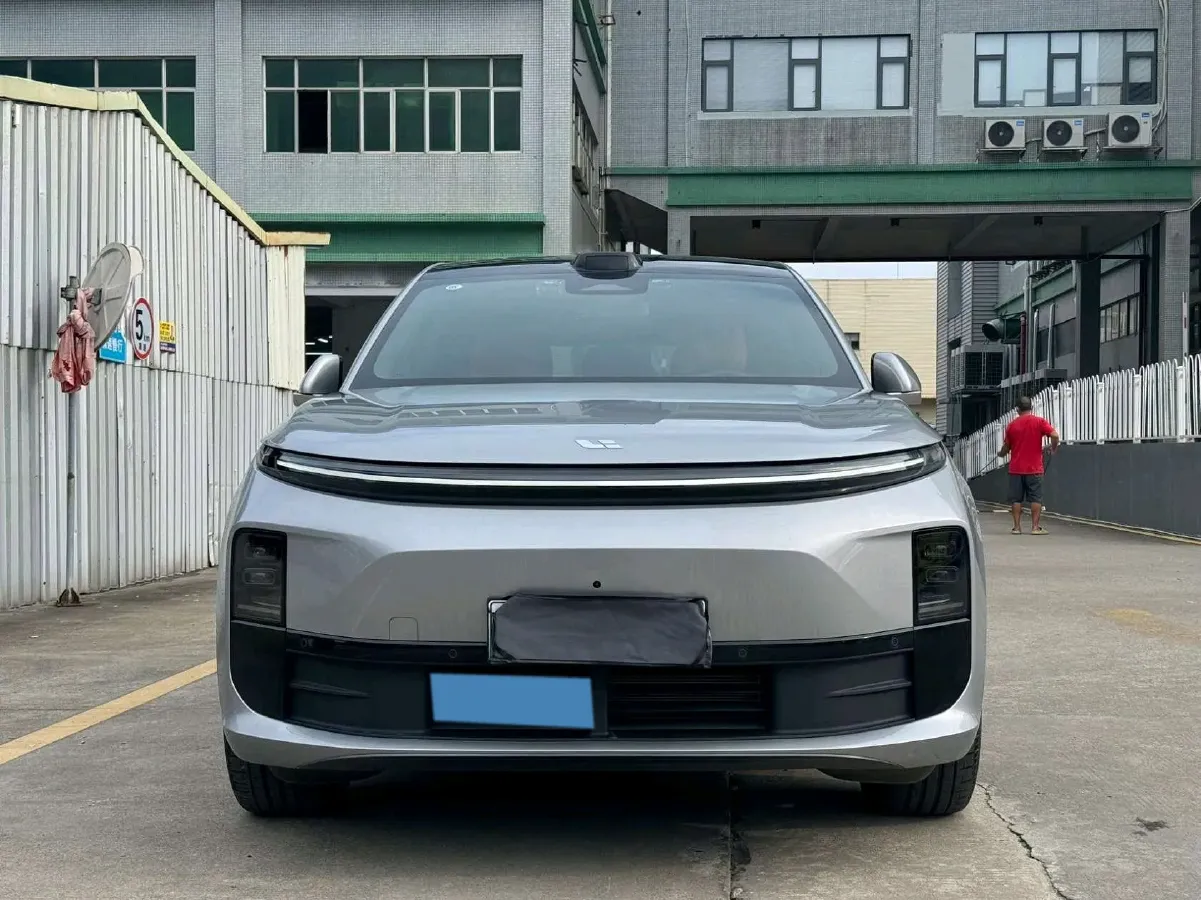 2024 Li L6 Range Extended 154HP L4 REEV 36.8KWH,autocango,china used car exporter,china ev exporter,chinese used car exporter,chinese used ev exporter