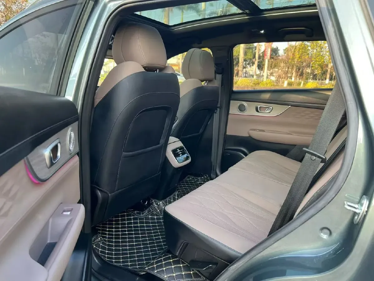 2025 Chery Tiggo8 PLUS C-DM 1.5T 156HP L4 1DHT PHEV,autocango,china used car exporter,china ev exporter,chinese used car exporter,chinese used ev exporter