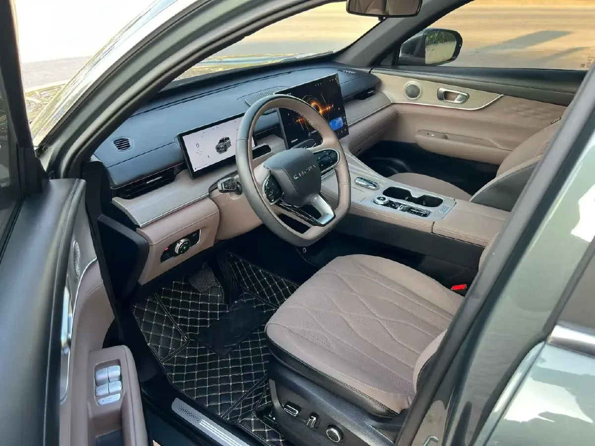 2025 Chery Tiggo8 PLUS C-DM 1.5T 156HP L4 1DHT PHEV,autocango,china used car exporter,china ev exporter,chinese used car exporter,chinese used ev exporter