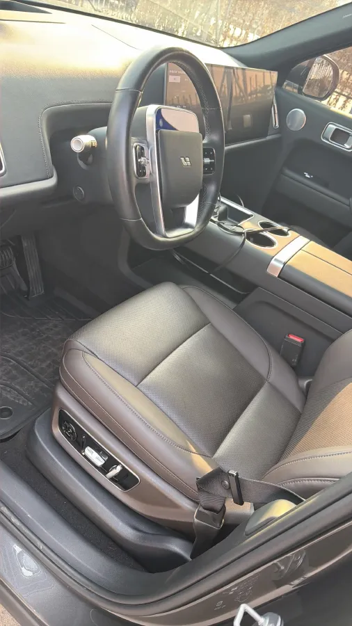 2022 Li L9 Range Extended 154HP REEV 42.6KWH,autocango,china used car exporter,china ev exporter,chinese used car exporter,chinese used ev exporter