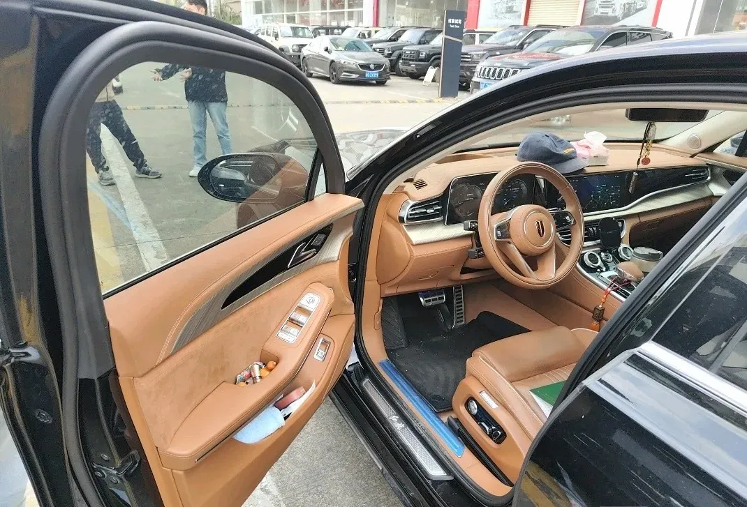 2020 HongQi H9 2.0T 252HP L4 7DCT,autocango,china used car exporter,china ev exporter,chinese used car exporter,chinese used ev exporter