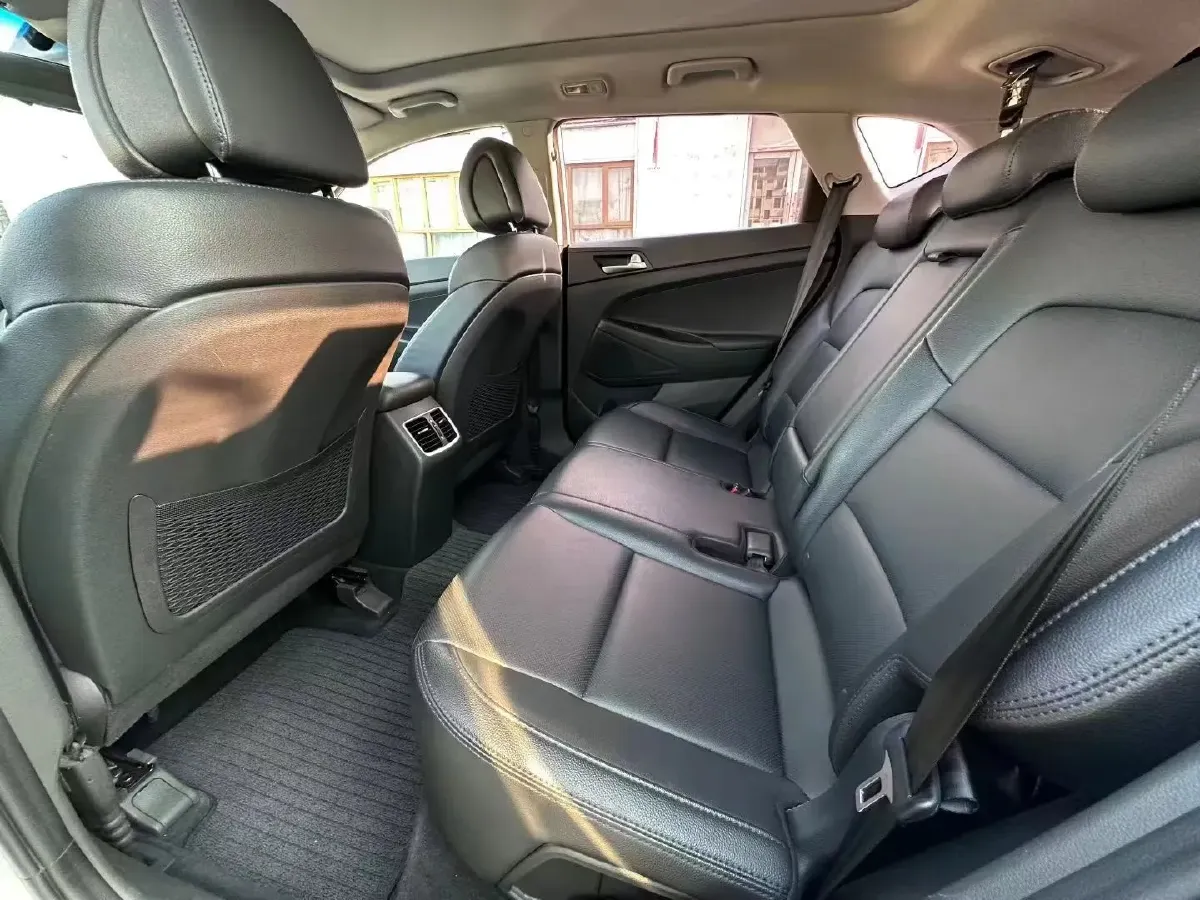 2018 Hyundai Tucson 1.6T 177HP L4 7DCT,autocango,china used car exporter,china ev exporter,chinese used car exporter,chinese used ev exporter