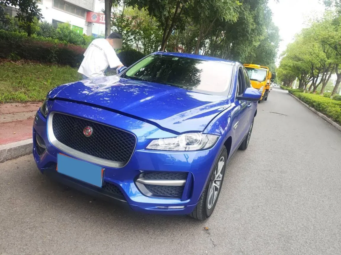 2018 Jaguar F-PACE 2.0T 250HP L4 8AT,autocango,china used car exporter,china ev exporter,chinese used car exporter,chinese used ev exporter