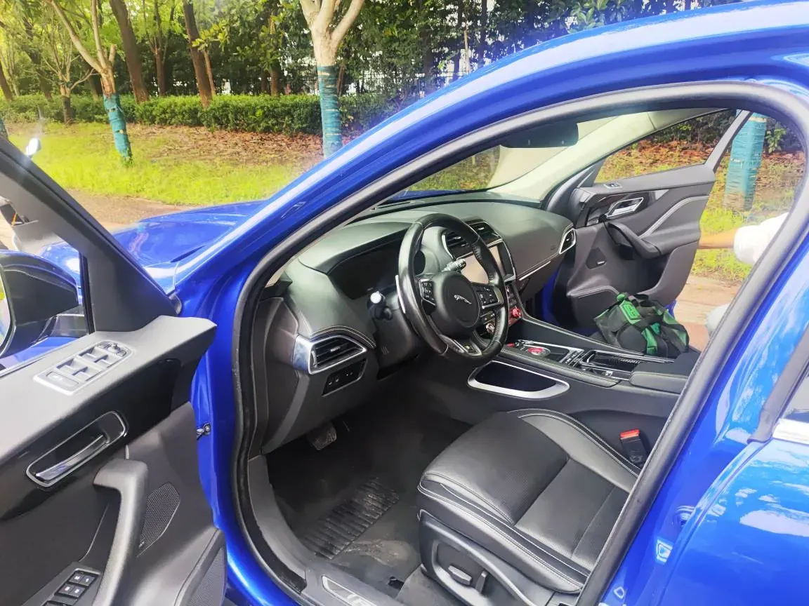 2018 Jaguar F-PACE 2.0T 250HP L4 8AT,autocango,china used car exporter,china ev exporter,chinese used car exporter,chinese used ev exporter