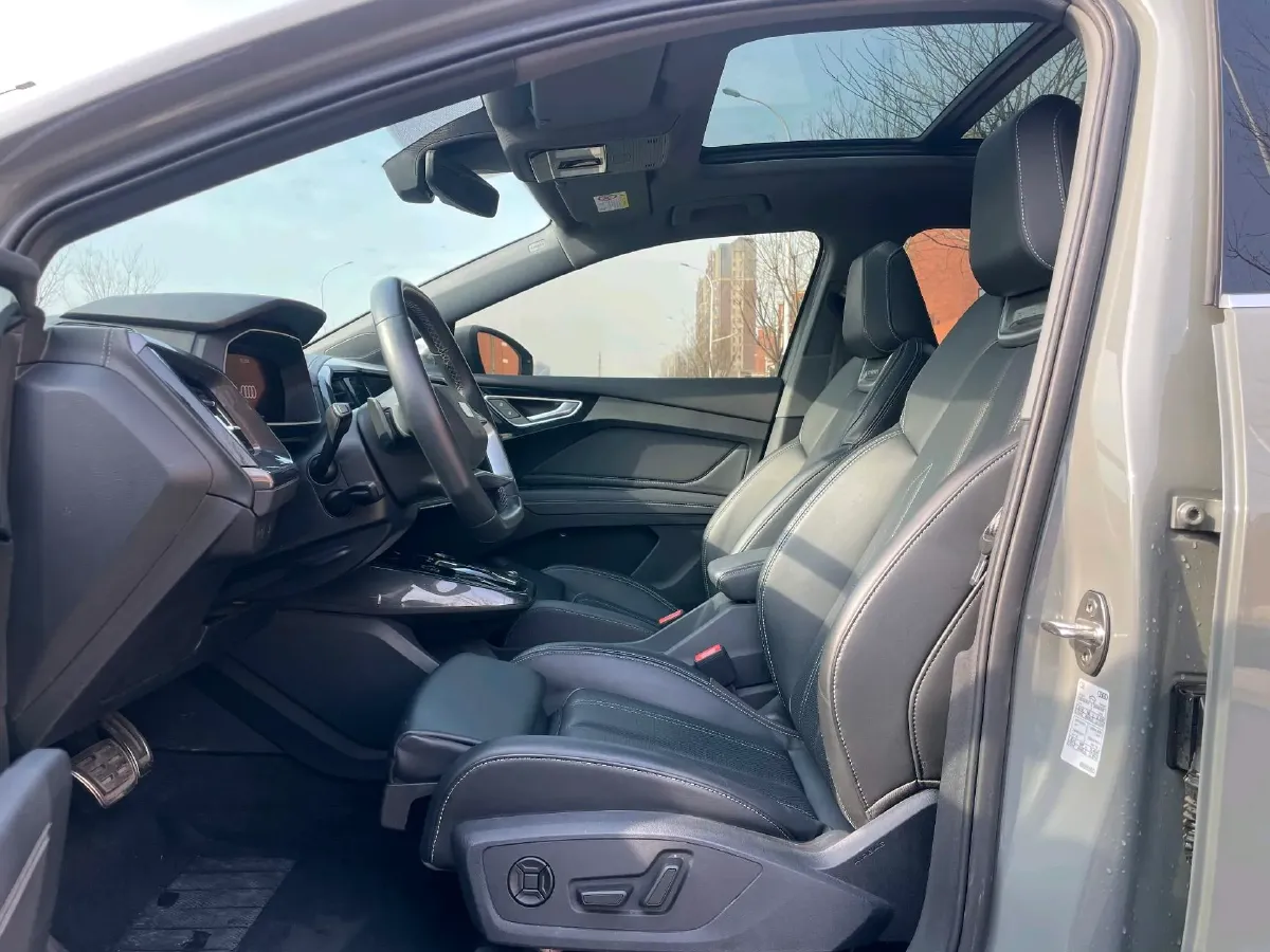 2024 Audi Q4 e-tron BEV 84.8KWH,autocango,china used car exporter,china ev exporter,chinese used car exporter,chinese used ev exporter