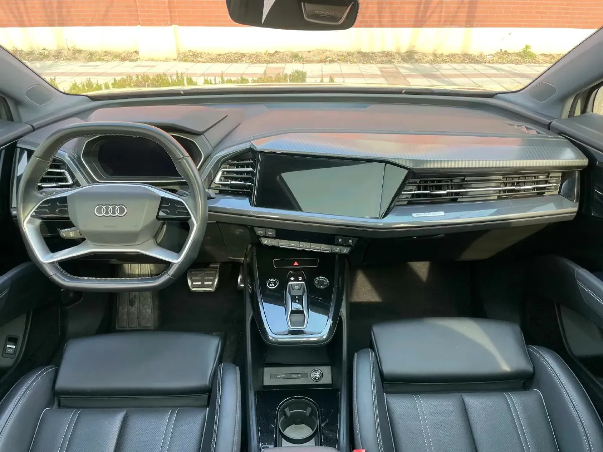 2024 Audi Q4 e-tron BEV 84.8KWH,autocango,china used car exporter,china ev exporter,chinese used car exporter,chinese used ev exporter