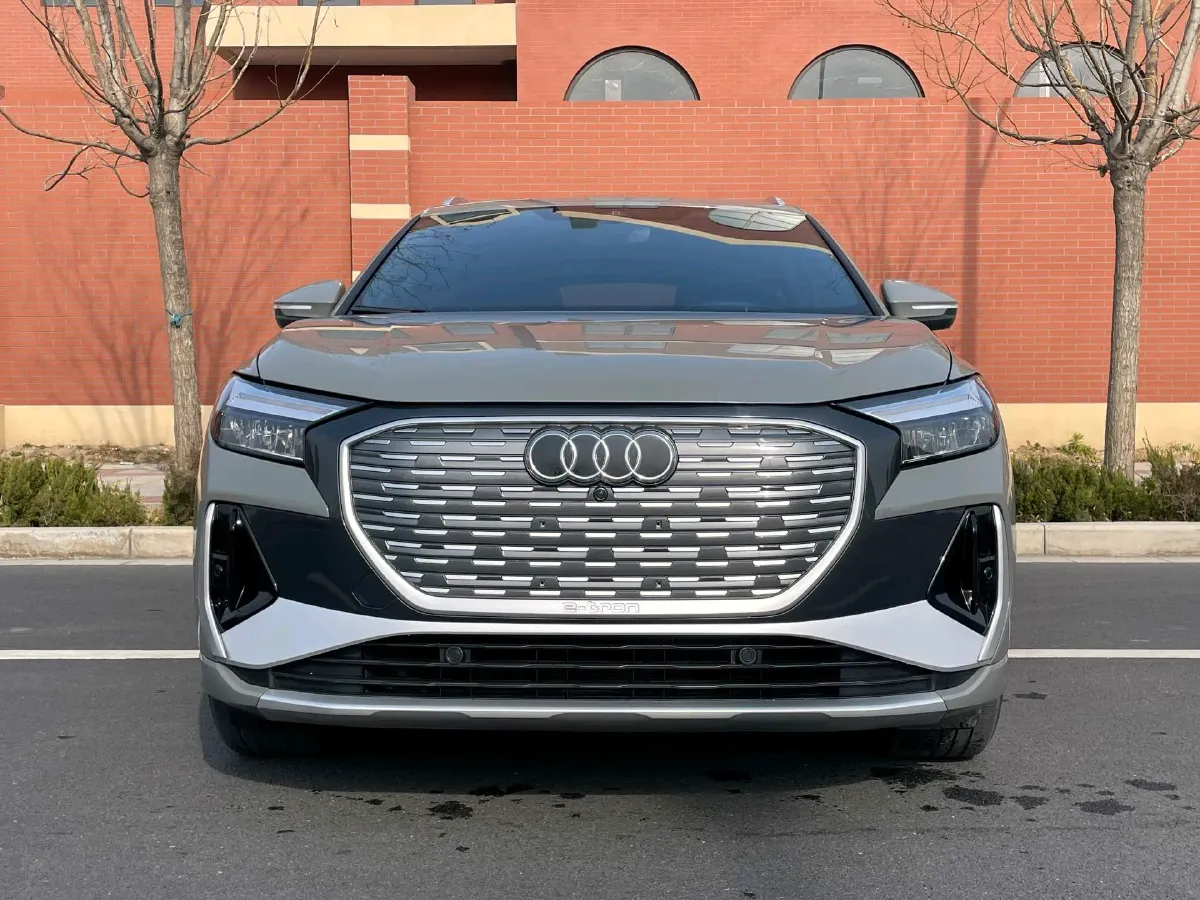 2024 Audi Q4 e-tron BEV 84.8KWH,autocango,china used car exporter,china ev exporter,chinese used car exporter,chinese used ev exporter