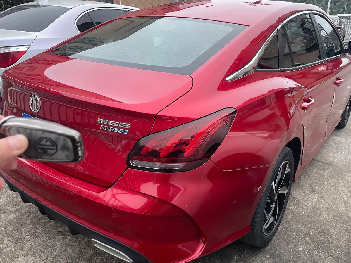 2021 MG 5 1.5T 173HP L4 7DCT,autocango,china used car exporter,china ev exporter,chinese used car exporter,chinese used ev exporter