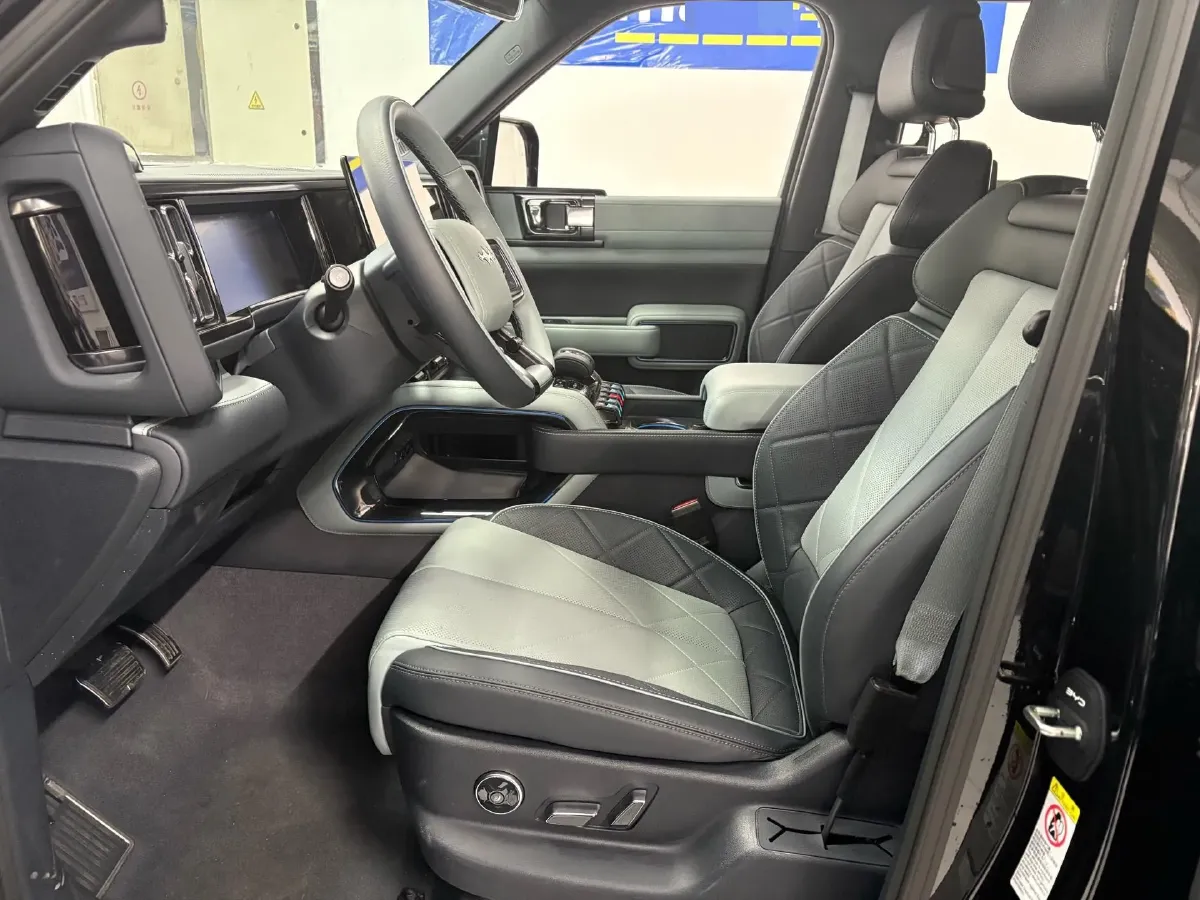 2023 FangChengBao Bao 5 1.5T 194HP L4 E-CVT PHEV 31.8KWH,autocango,china used car exporter,china ev exporter,chinese used car exporter,chinese used ev exporter