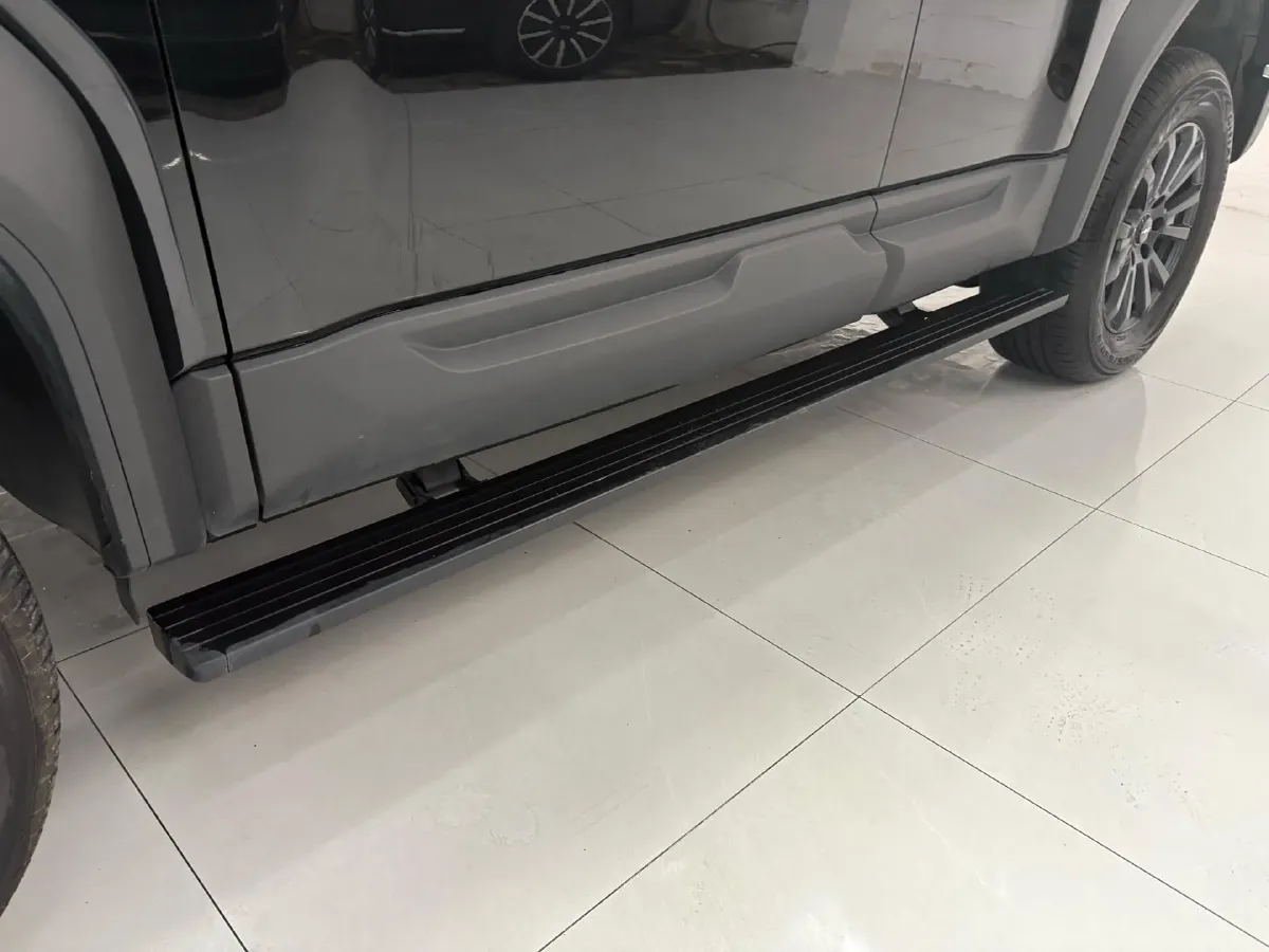2023 FangChengBao Bao 5 1.5T 194HP L4 E-CVT PHEV 31.8KWH,autocango,china used car exporter,china ev exporter,chinese used car exporter,chinese used ev exporter