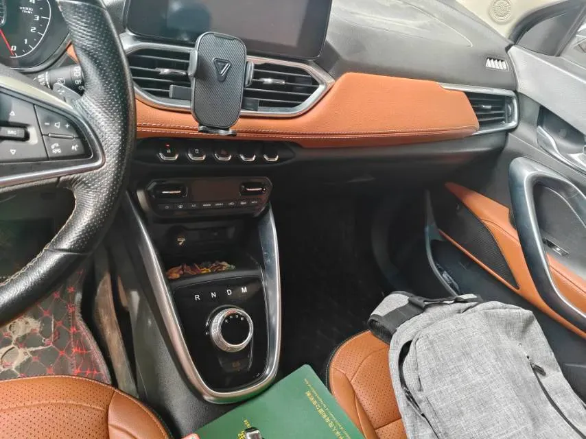 2017 HaiMa S5 Young Edition 1.6L 122HP L4 5MT,autocango,china used car exporter,china ev exporter,chinese used car exporter,chinese used ev exporter