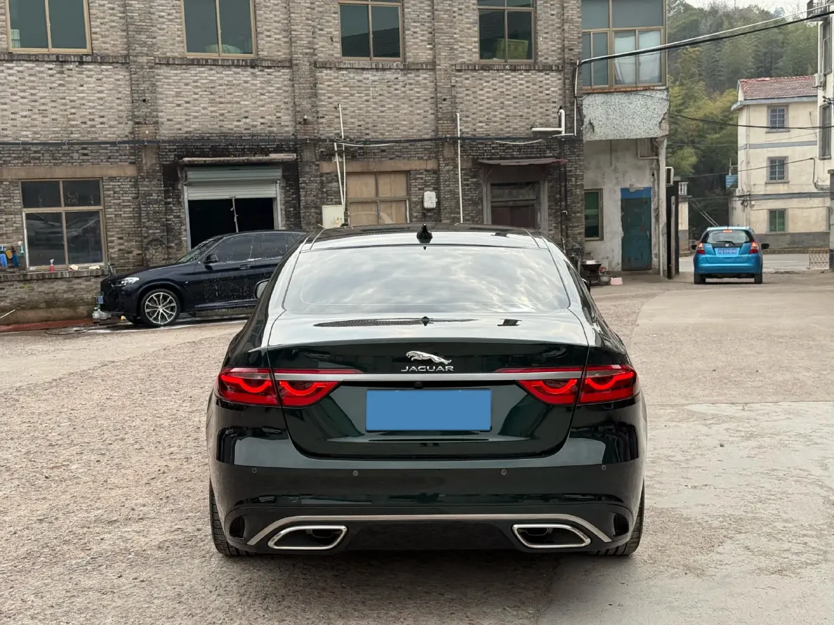 2024 Jaguar XFL 2.0T 250HP L4 8AT,autocango,china used car exporter,china ev exporter,chinese used car exporter,chinese used ev exporter