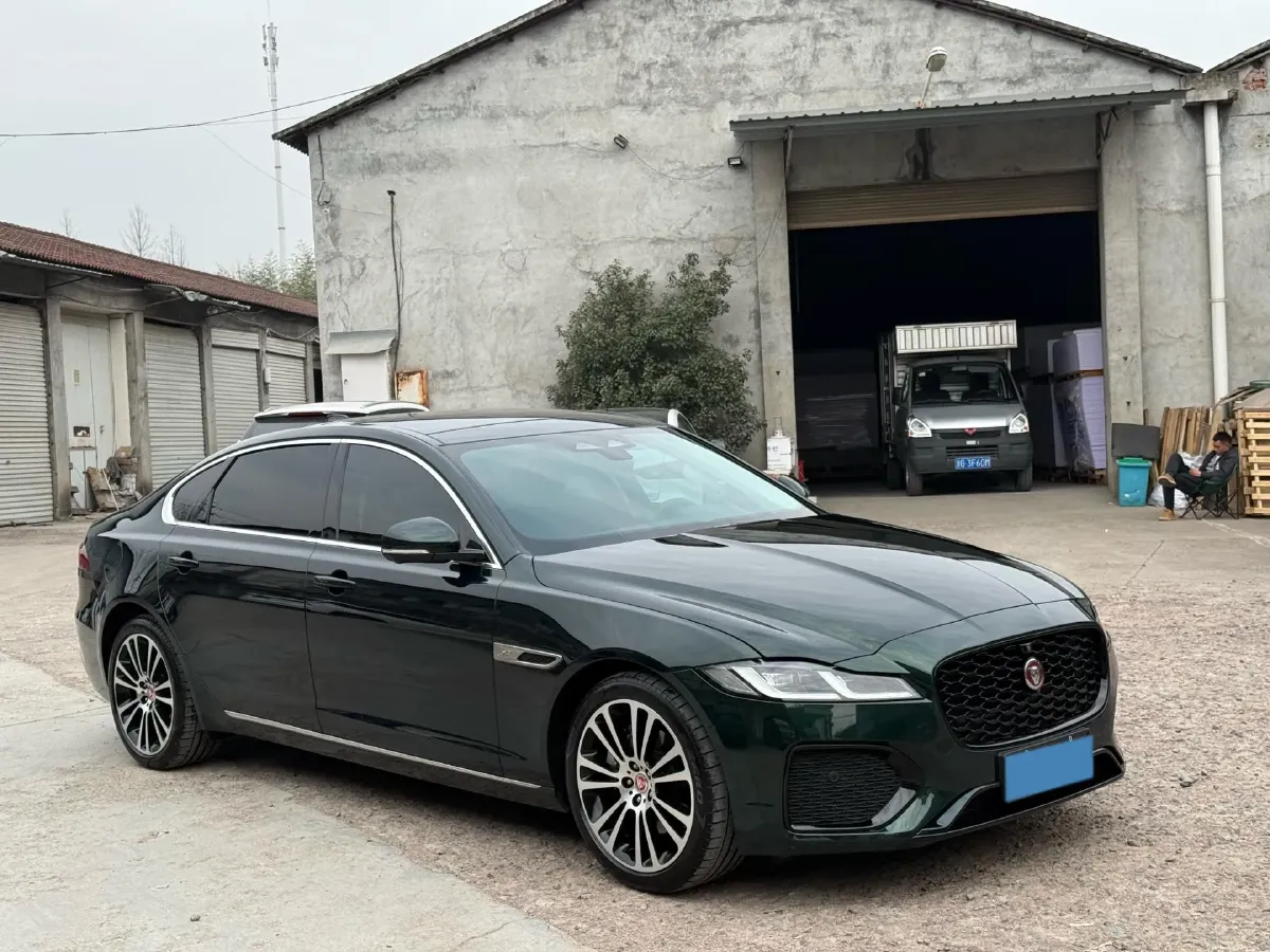 2024 Jaguar XFL 2.0T 250HP L4 8AT,autocango,china used car exporter,china ev exporter,chinese used car exporter,chinese used ev exporter
