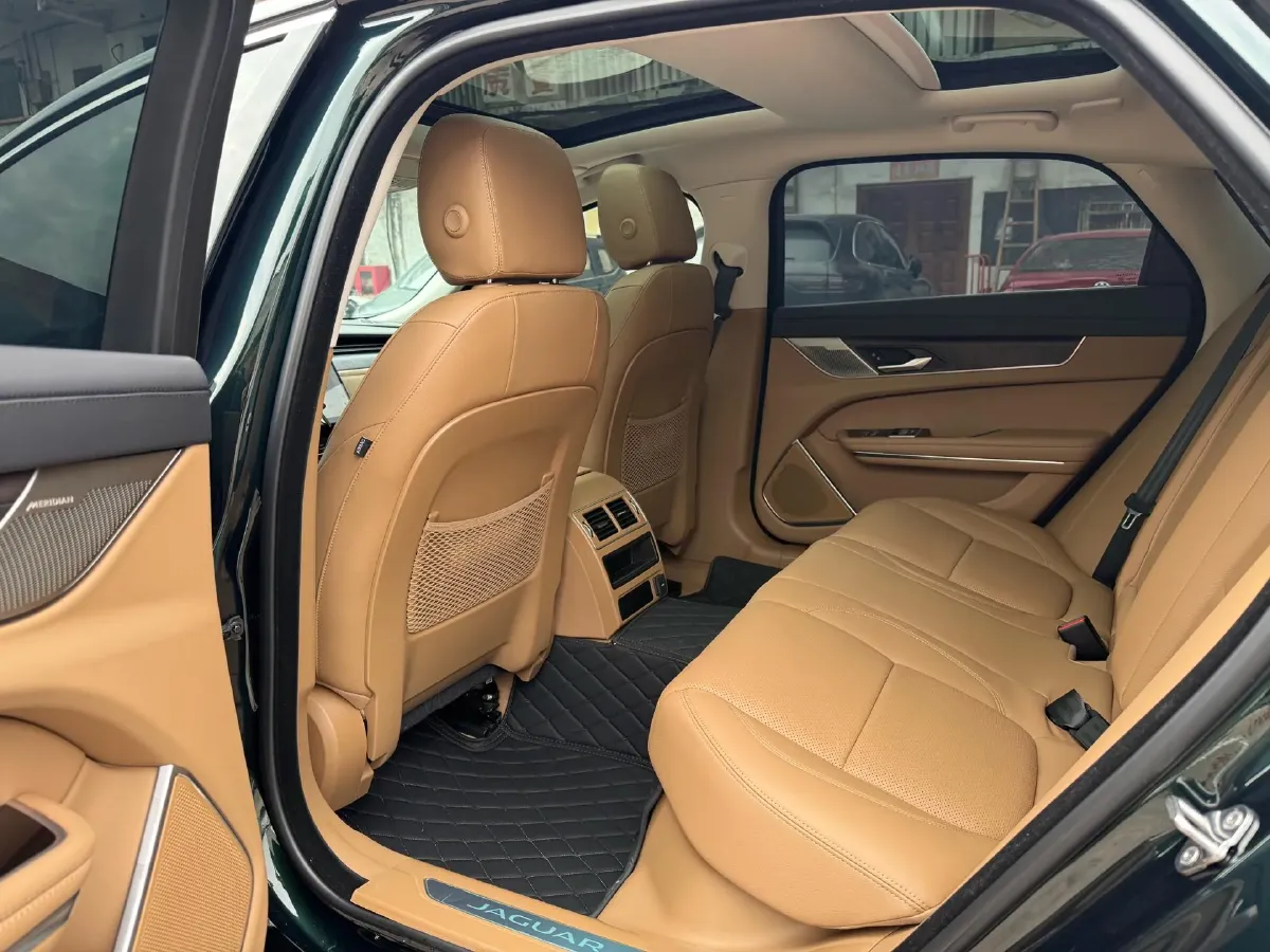 2024 Jaguar XFL 2.0T 250HP L4 8AT,autocango,china used car exporter,china ev exporter,chinese used car exporter,chinese used ev exporter