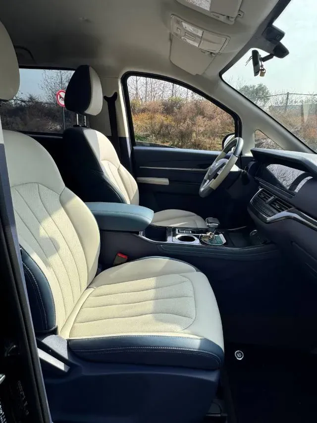 2024 BAW RuiSheng Trump M7 2.0L 144HP L4 8AT,autocango,china used car exporter,china ev exporter,chinese used car exporter,chinese used ev exporter