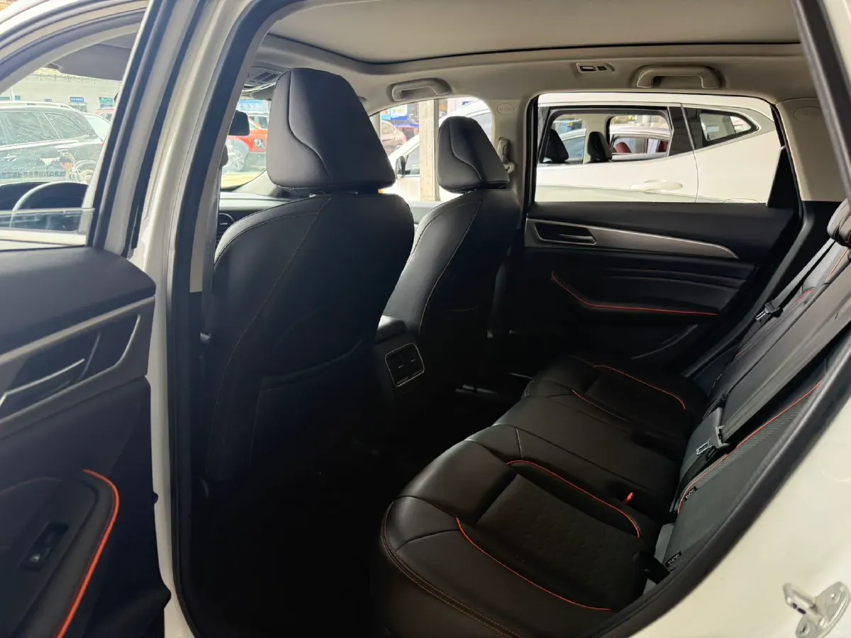 2020 Haval F7 1.5T 169HP L4 7DCT,autocango,china used car exporter,china ev exporter,chinese used car exporter,chinese used ev exporter