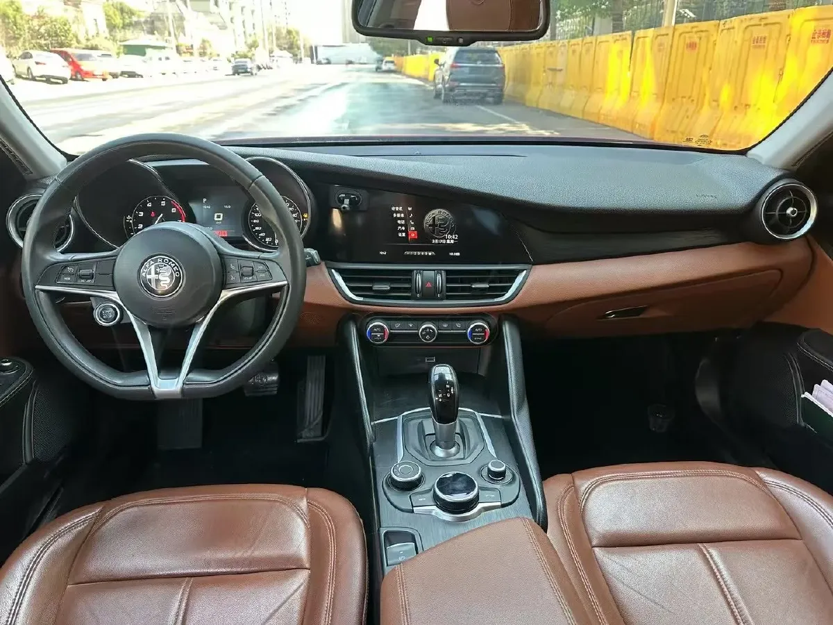 2017 Toyota Highlander 2.0T 220HP L4 6AT,autocango,china used car exporter,china ev exporter,chinese used car exporter,chinese used ev exporter