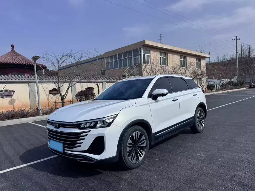 2023 Bestune T77 1.5T 169HP L4 7DCT,autocango,china used car exporter,china ev exporter,chinese used car exporter,chinese used ev exporter