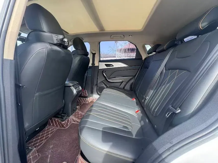 2023 Bestune T77 1.5T 169HP L4 7DCT,autocango,china used car exporter,china ev exporter,chinese used car exporter,chinese used ev exporter