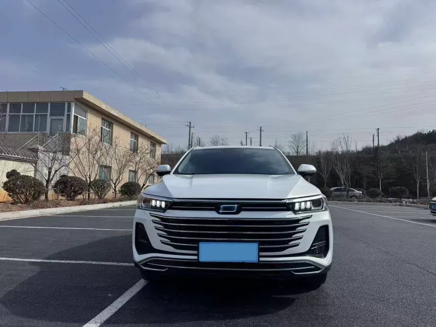 2023 Bestune T77 1.5T 169HP L4 7DCT,autocango,china used car exporter,china ev exporter,chinese used car exporter,chinese used ev exporter
