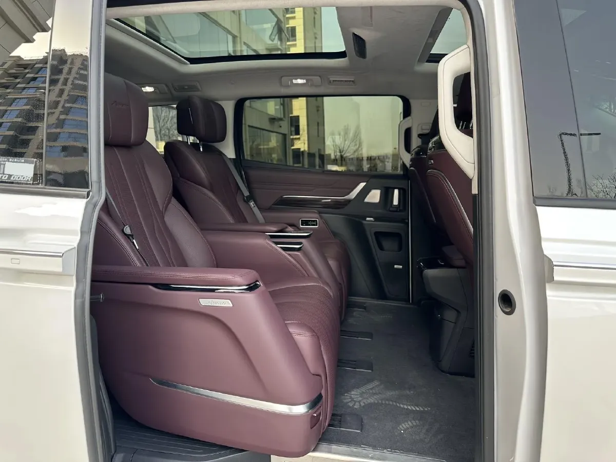 2023 Buick Century 2.0T 237HP L4 9AT,autocango,china used car exporter,china ev exporter,chinese used car exporter,chinese used ev exporter