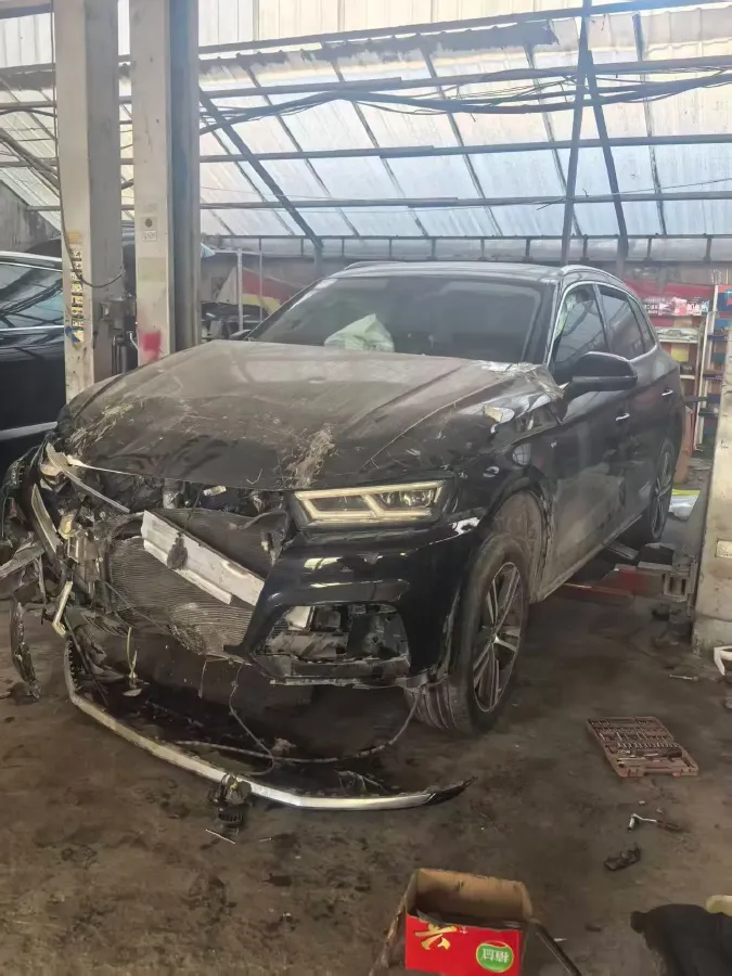 2020 Audi Q5L 2.0T 252HP L4 7DCT,autocango,china used car exporter,china ev exporter,chinese used car exporter,chinese used ev exporter