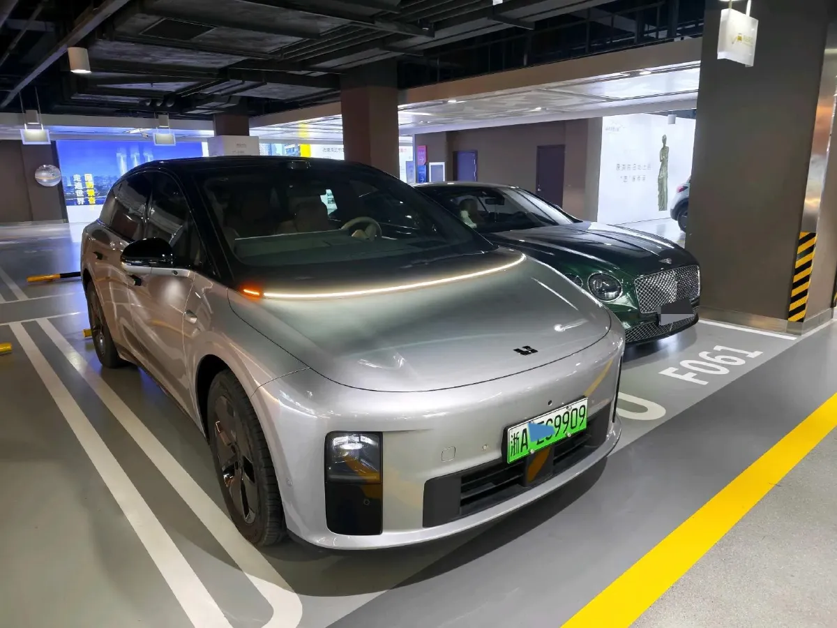 2025 Li i6 BEV,autocango,china used car exporter,china ev exporter,chinese used car exporter,chinese used ev exporter