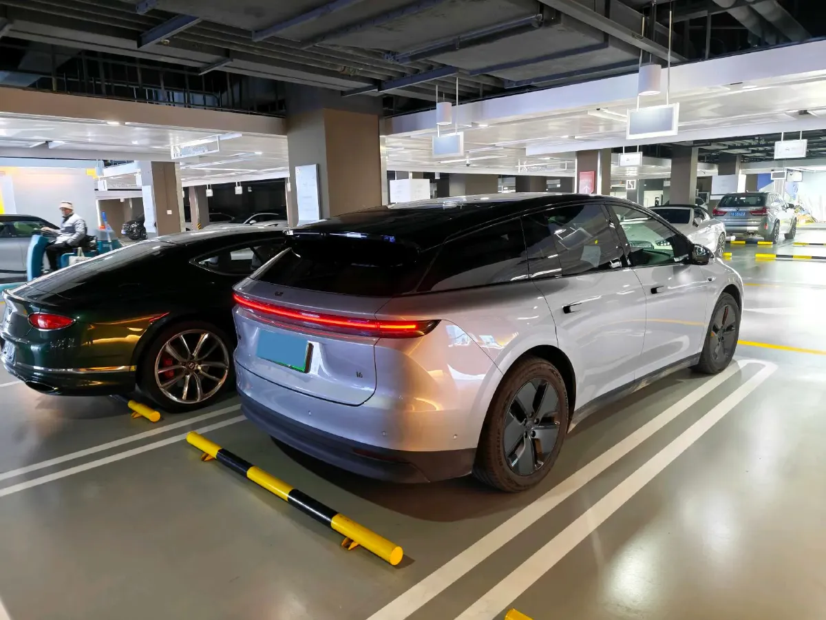 2025 Li i6 BEV,autocango,china used car exporter,china ev exporter,chinese used car exporter,chinese used ev exporter
