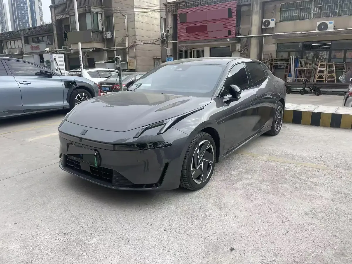 2024 LYNK&CO 07 EM-P 1.5T 163HP L4 3DHT PHEV 18.99KWH