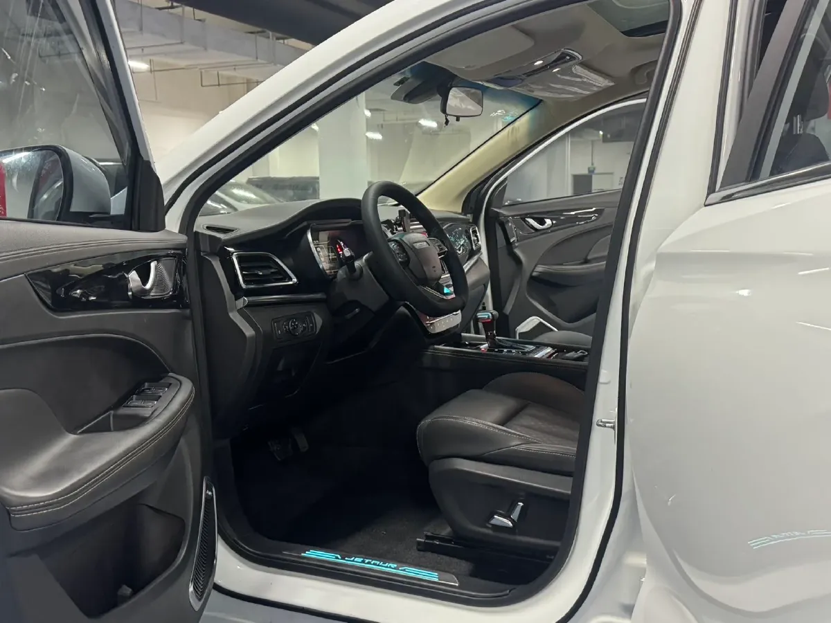 2019 Jetour X90 1.5T 147HP L4 8AT,autocango,china used car exporter,china ev exporter,chinese used car exporter,chinese used ev exporter