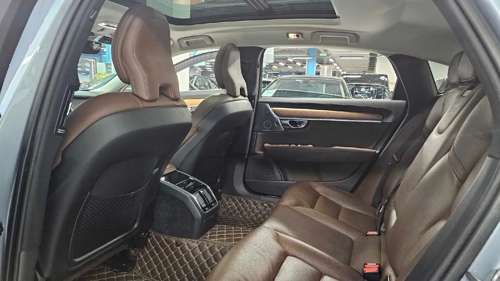 2019 Volvo S90 2.0T 254HP L4 8AT,autocango,china used car exporter,china ev exporter,chinese used car exporter,chinese used ev exporter