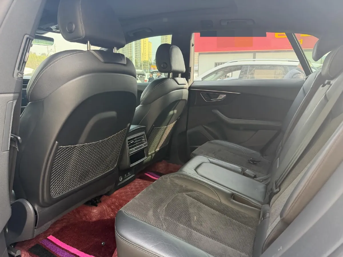 2021 Audi Q8 3.0T 340HP V6 8AT,autocango,china used car exporter,china ev exporter,chinese used car exporter,chinese used ev exporter