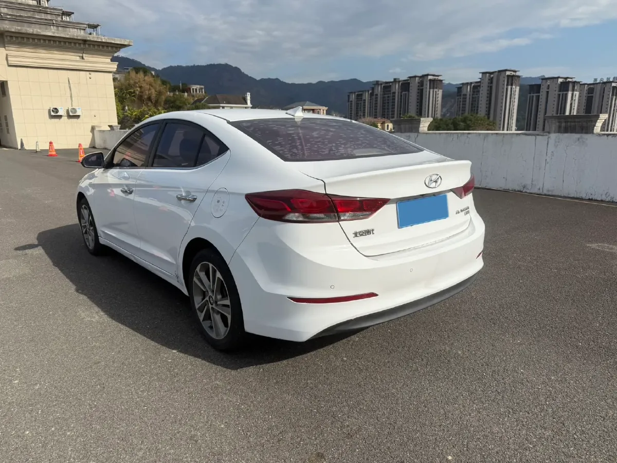2018 Hyundai Elantra 1.6L 130HP L4 6AT,autocango,china used car exporter,china ev exporter,chinese used car exporter,chinese used ev exporter