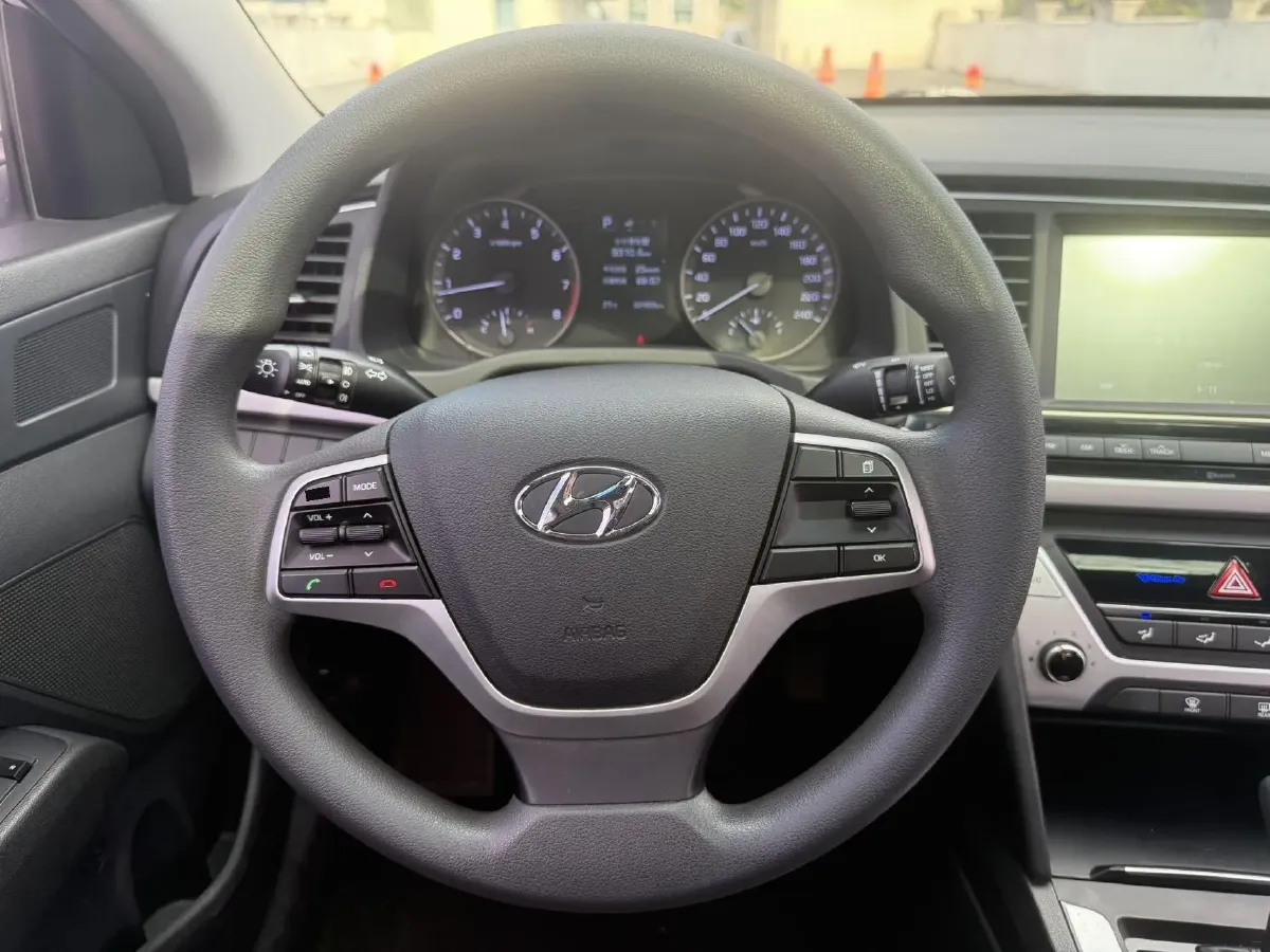 2018 Hyundai Elantra 1.6L 130HP L4 6AT,autocango,china used car exporter,china ev exporter,chinese used car exporter,chinese used ev exporter