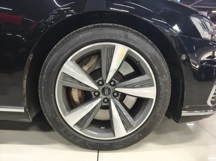 2021 Audi A8 3.0T 340HP V6 8AT PHEV 14.1KWH,autocango,china used car exporter,china ev exporter,chinese used car exporter,chinese used ev exporter