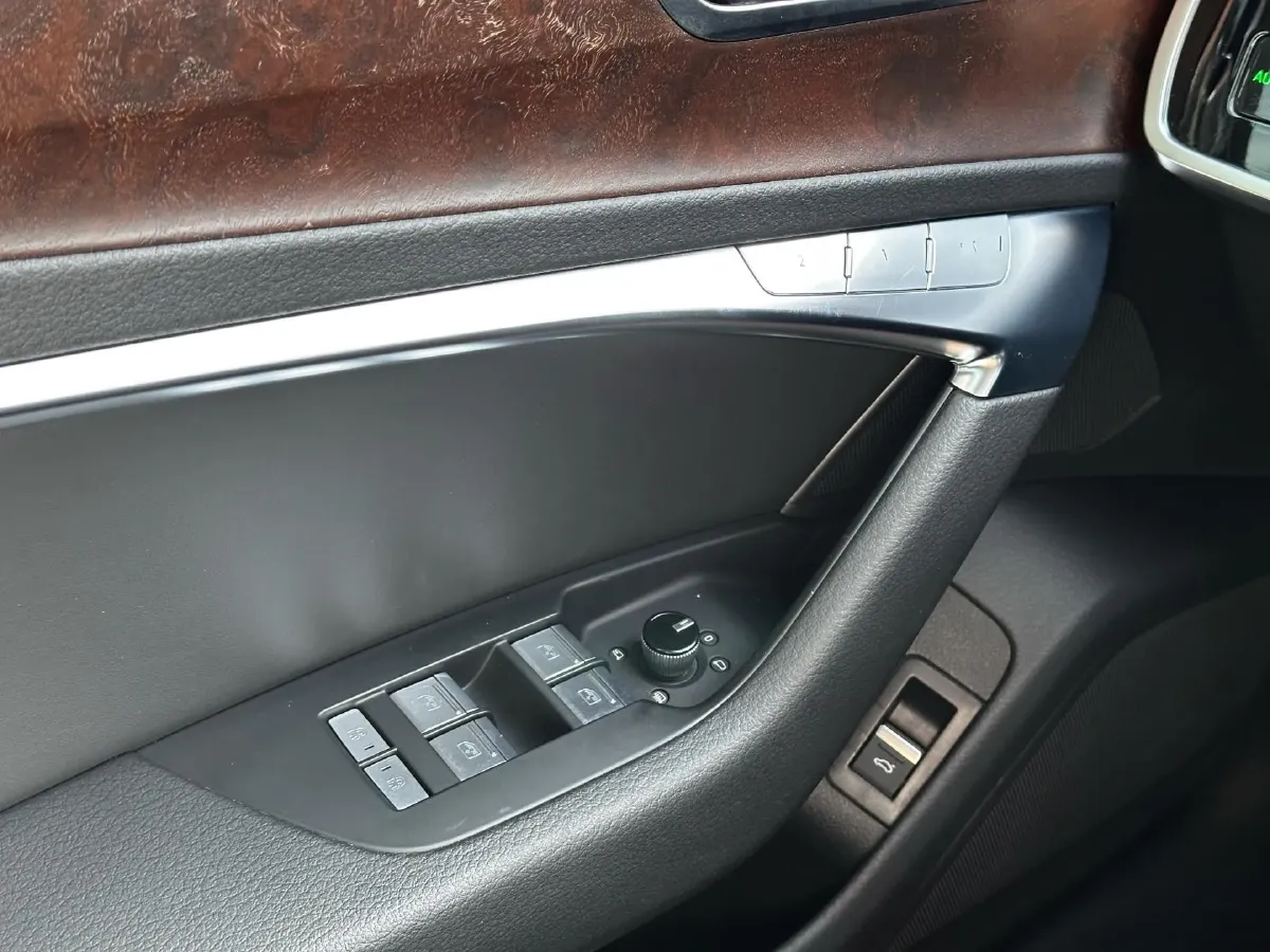 2021 Audi A6 3.0T 340HP V6 7DCT,autocango,china used car exporter,china ev exporter,chinese used car exporter,chinese used ev exporter