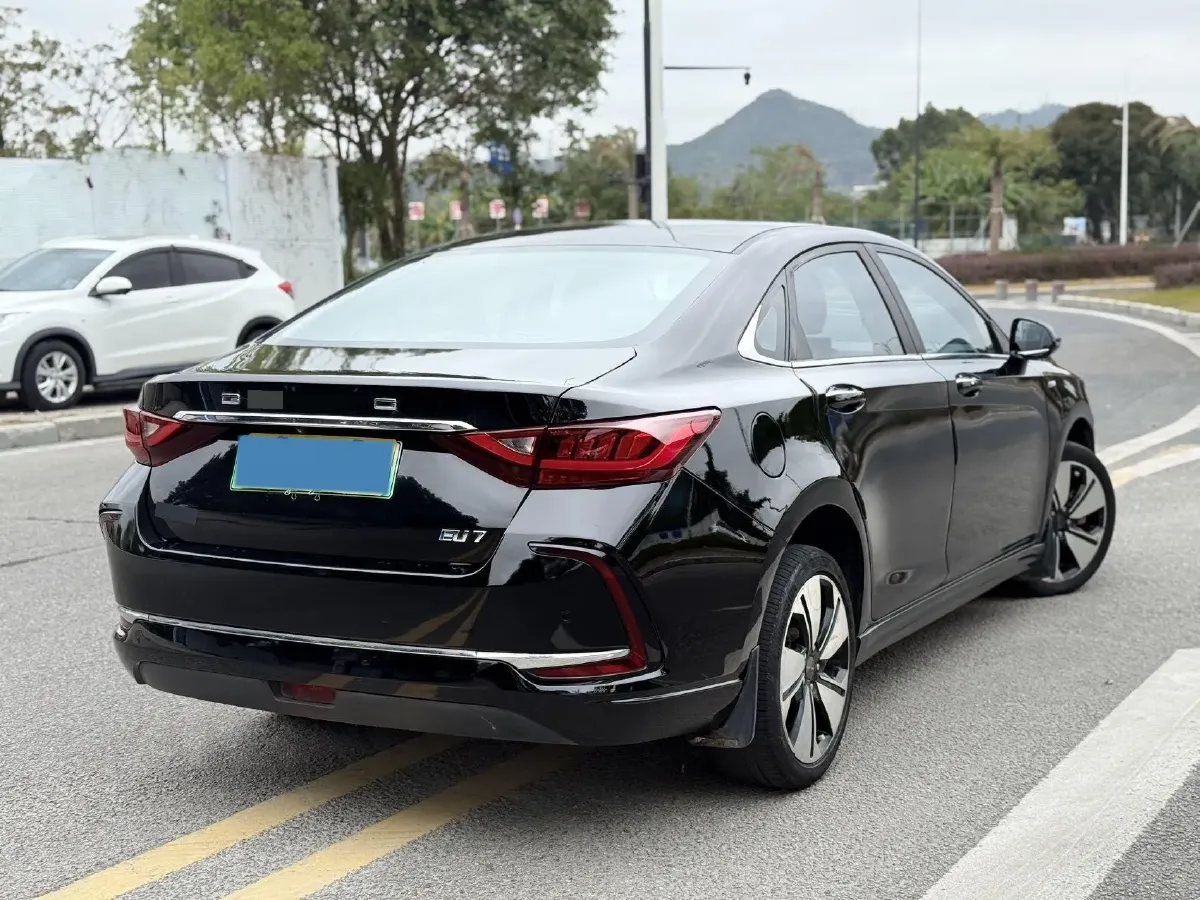 2019 BeiJing Auto EU7 BEV 60.225KWH,autocango,china used car exporter,china ev exporter,chinese used car exporter,chinese used ev exporter