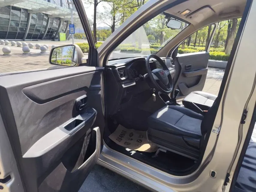 2022 JinBei Little Sea Lion X30 1.5L 102HP L4 5MT,autocango,china used car exporter,china ev exporter,chinese used car exporter,chinese used ev exporter